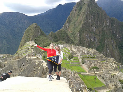 Inka Trail to Machu Picchu in 2 days