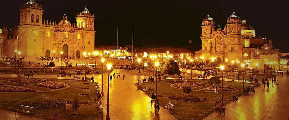 Cusco and Inca Trail tour in 7 days - Main Square (Plaza de Armas) of Cusco