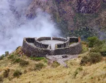 Runkuraqhay of Inca Trail to Machu Picchu