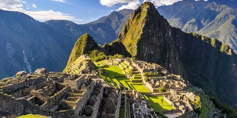 Wonderfull classic circuit: Lima, Arequipa, Puno and Machu Picchu in 10 days