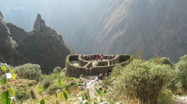 Runkurakay ruins at inca trail Archaeological site of Runkurakay